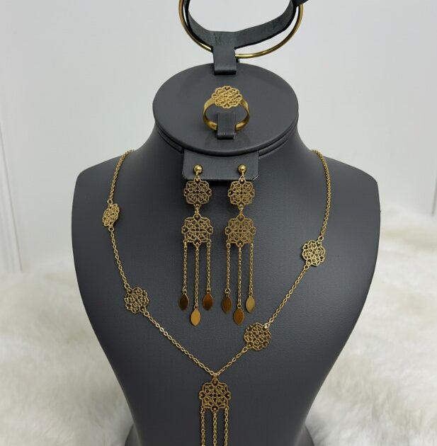 طقم "بارور الملكية "